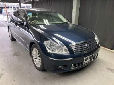 Nissan FUGA  с аукциона в Японии