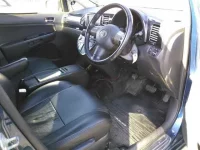 Toyota WISH лот № 8207 оценка 3.5  с аукциона в Японии 2