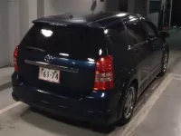 Toyota WISH лот № 8207 оценка 3.5  с аукциона в Японии 4