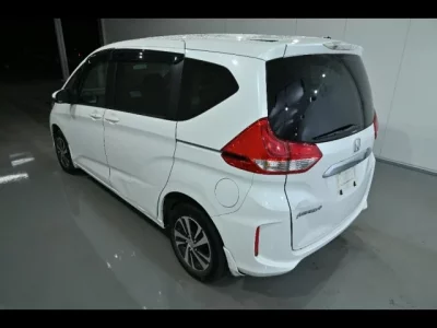 Honda FREED  с аукциона в Японии