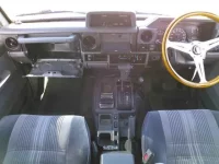 Toyota LAND CRUISER PRADO лот № 303 оценка 3  с аукциона в Японии 7