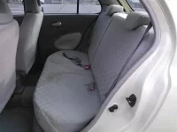 Nissan MARCH лот № 2001 оценка R  с аукциона в Японии 8