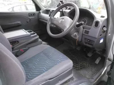 Nissan CARAVAN VAN  с аукциона в Японии