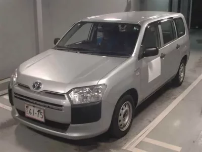 Toyota SUCCEED  с аукциона в Японии