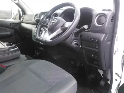 Nissan CARAVAN VAN