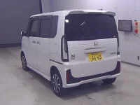 Honda N BOX лот № 10388 оценка 5  с аукциона в Японии 3