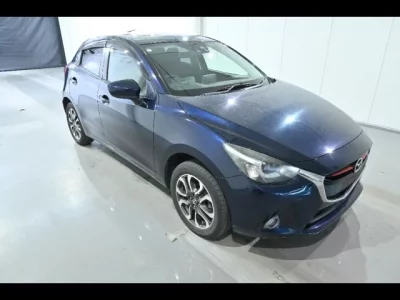 Mazda DEMIO  с аукциона в Японии