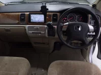 Honda STEP WAGON лот № 19044 оценка 3  с аукциона в Японии 4