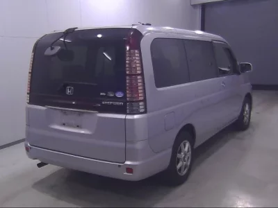 Honda STEP WAGON  с аукциона в Японии