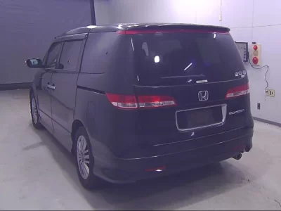 Honda ELYSION  с аукциона в Японии