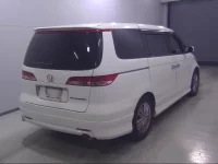 Honda ELYSION лот № 19082 оценка R  с аукциона в Японии 2