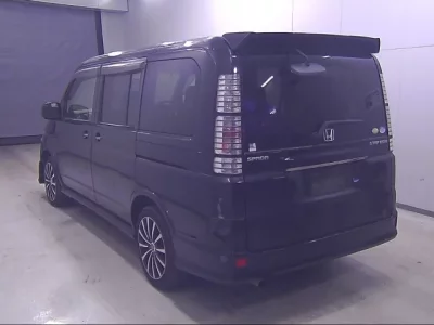 Honda STEP WAGON  с аукциона в Японии