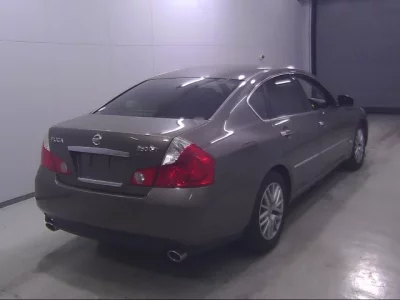 Nissan FUGA  с аукциона в Японии