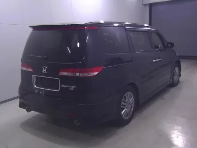Honda ELYSION  с аукциона в Японии