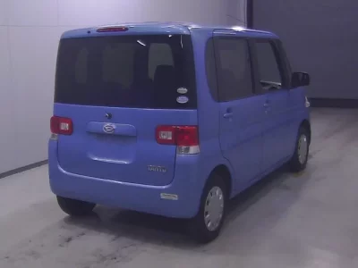 Daihatsu TANTO  с аукциона в Японии