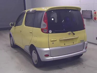 Toyota FUNCARGO  с аукциона в Японии