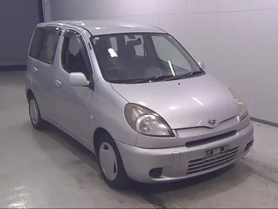 Toyota FUNCARGO  с аукциона в Японии