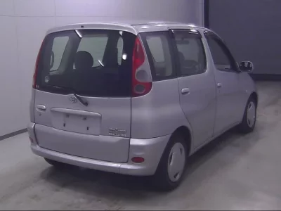 Toyota FUNCARGO  с аукциона в Японии
