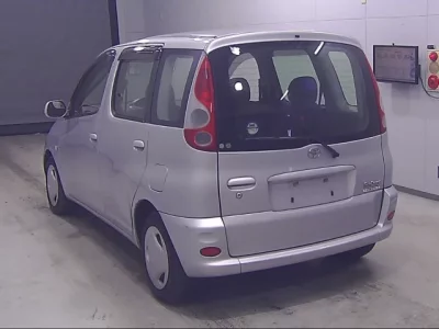 Toyota FUNCARGO  с аукциона в Японии