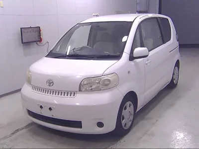 Toyota PORTE  с аукциона в Японии