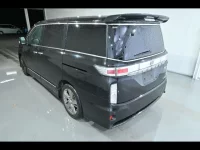 Nissan ELGRAND лот № 20295 оценка 3.5  с аукциона в Японии 3