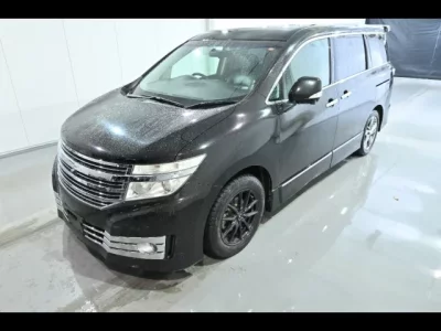 Nissan ELGRAND  с аукциона в Японии
