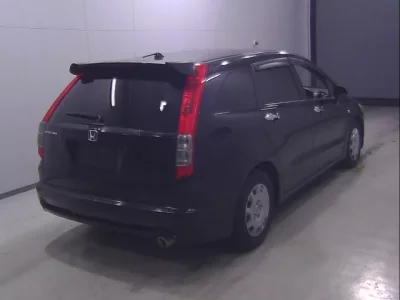 Honda STREAM  с аукциона в Японии