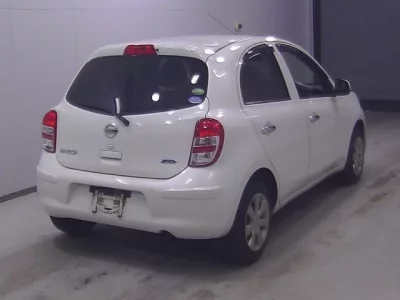 Nissan MARCH  с аукциона в Японии