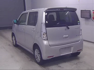 Suzuki WAGON R  с аукциона в Японии