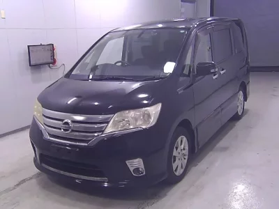 Nissan SERENA  с аукциона в Японии