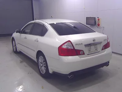 Nissan FUGA  с аукциона в Японии