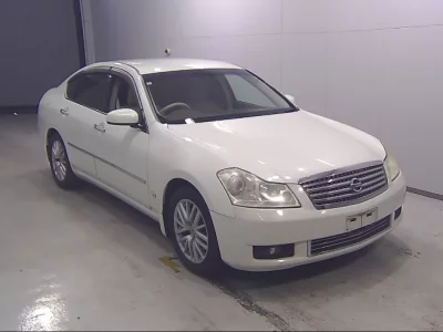 Nissan FUGA  с аукциона в Японии