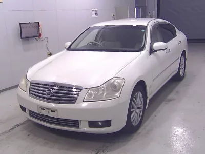 Nissan FUGA  с аукциона в Японии