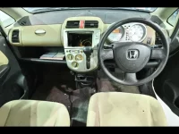Honda LIFE лот № 29012 оценка 3  с аукциона в Японии 4