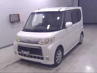 Daihatsu TANTO  с аукциона в Японии