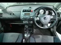 Honda FIT лот № 29037 оценка R  с аукциона в Японии 4