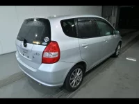Honda FIT лот № 29037 оценка R  с аукциона в Японии 2