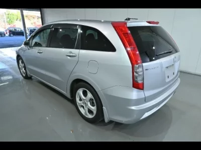 Honda STREAM  с аукциона в Японии