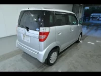 Honda ZEST лот № 29093 оценка 3  с аукциона в Японии 2