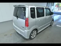 Suzuki WAGON R лот № 29084 оценка 3.5  с аукциона в Японии 2