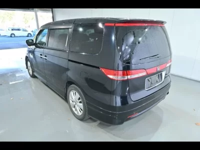 Honda ELYSION  с аукциона в Японии