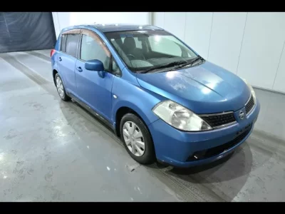 Nissan TIIDA  с аукциона в Японии