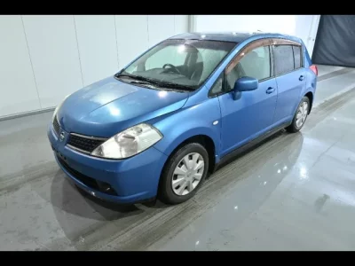 Nissan TIIDA  с аукциона в Японии