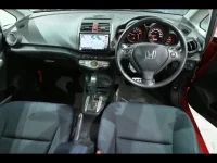 Honda AIRWAVE лот № 29135 оценка 3.5  с аукциона в Японии 4