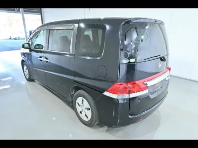 Honda STEP WAGON  с аукциона в Японии