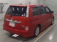 Toyota ISIS лот № 10001 оценка 3.5  с аукциона в Японии 1