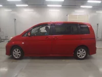 Toyota ISIS лот № 10001 оценка 3.5  с аукциона в Японии 3