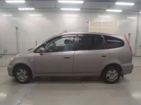 Honda STREAM лот № 10003 оценка 4  с аукциона в Японии 3
