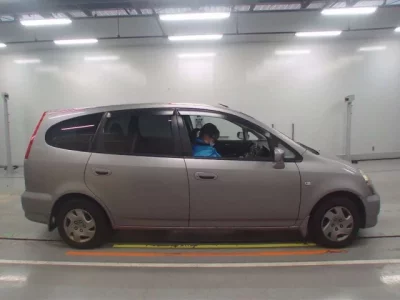 Honda STREAM  с аукциона в Японии