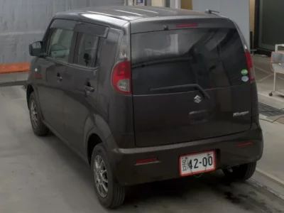 Suzuki MRWAGON